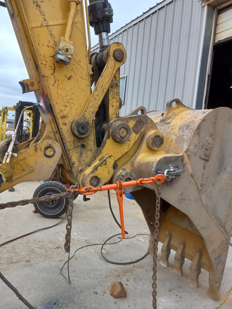 A digger being welded